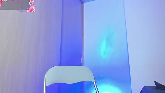 Maxfrost1 online show from April 2026 03:22:01 AM