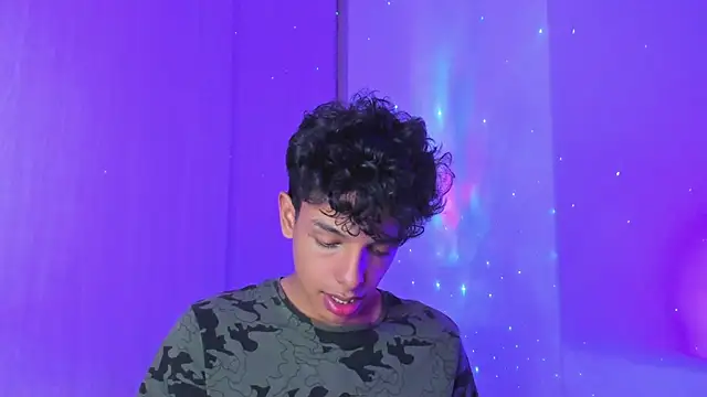 Maxfrost1 online show from June 2026 12:55:01 AM
