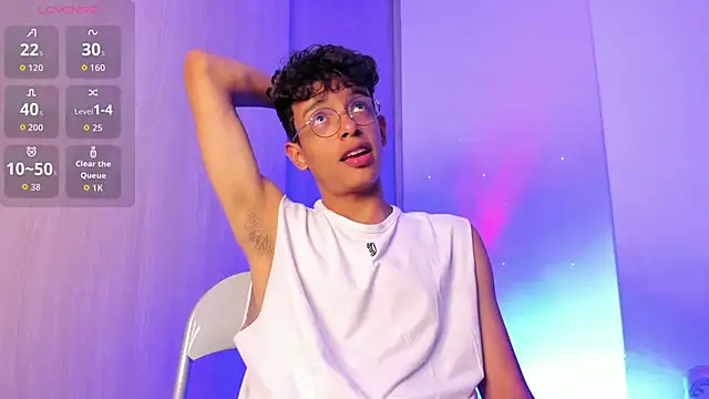 Maxfrost1 online show from March 2026 11:39:02 PM