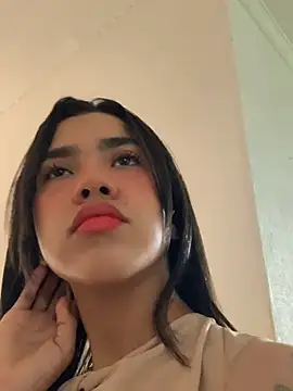Snapshot of Lily_em chatting on May 2026 06:33:01 PM Lily em online show from May 2026 06:33:01 PM