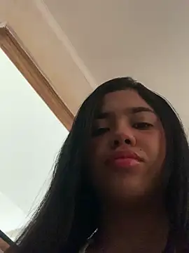 Snapshot of Lily_em chatting on June 2026 03:40:01 PM Lily em online show from June 2026 03:40:01 PM