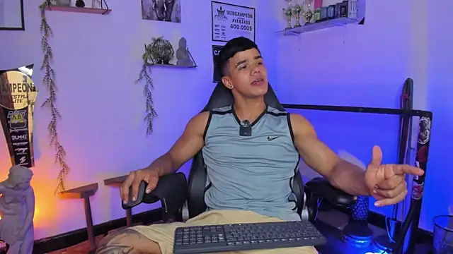 Rob zaens33 online show from March 2026 02:35:02 PM