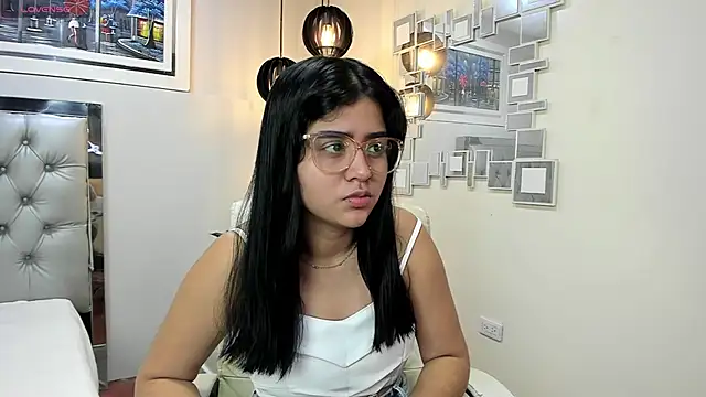 mila quin online show from May 2026 12:11:01 PM