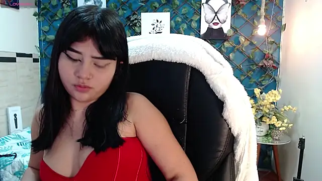 mila quin online show from May 2026 01:04:01 PM