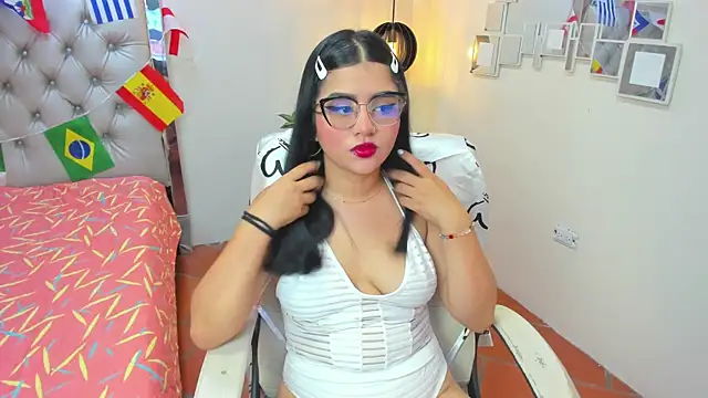 mila quin online show from June 2026 08:03:02 PM