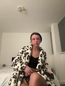 Amberbanxx online show from March 2026 09:40:01 PM