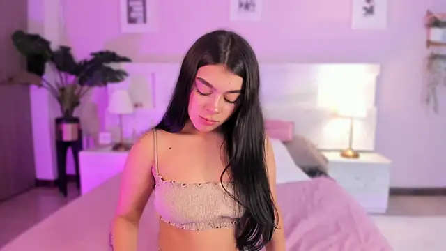 Lummii  online show from March 2026 07:05:02 PM