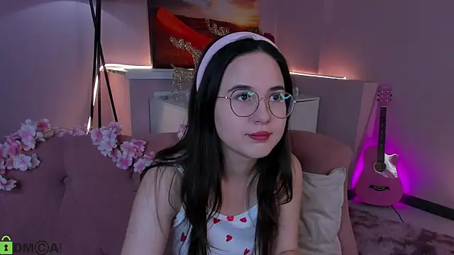 leylamirage online show from February 2026 12:16:01 PM