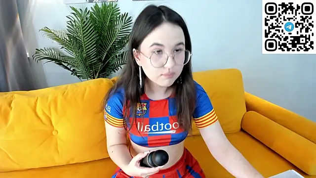 leylamirage online show from July 2026 12:23:01 PM