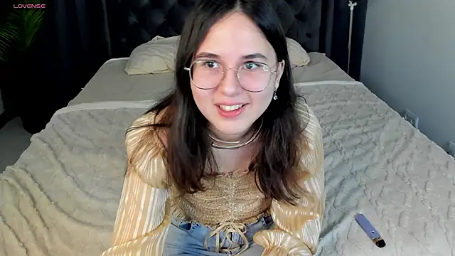 leylamirage online show from March 2026 12:20:02 PM