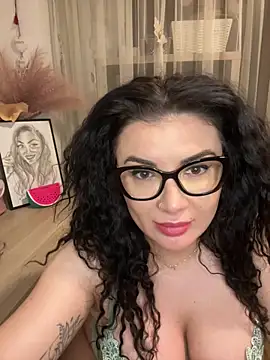 EvaPatricia online show from February 2026 07:37:01 PM