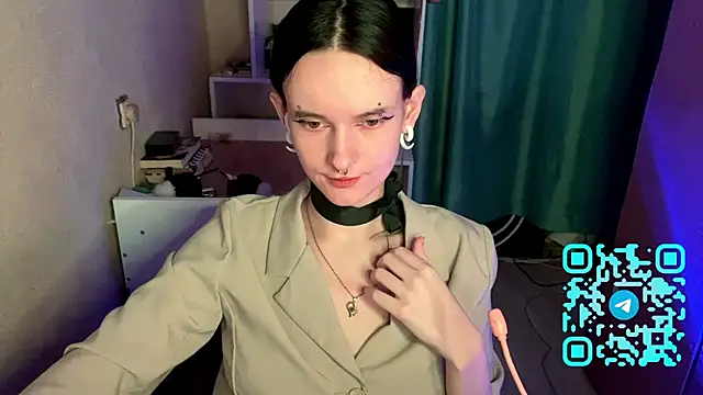 MabelDefina online show from April 2026 12:10:01 PM