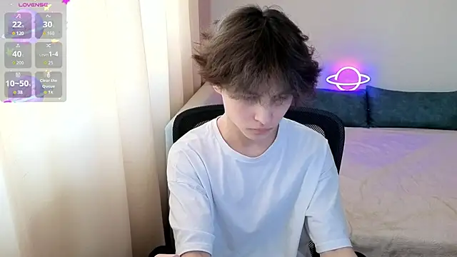  LukaHayes  online show from April 2026 04:13:02 PM