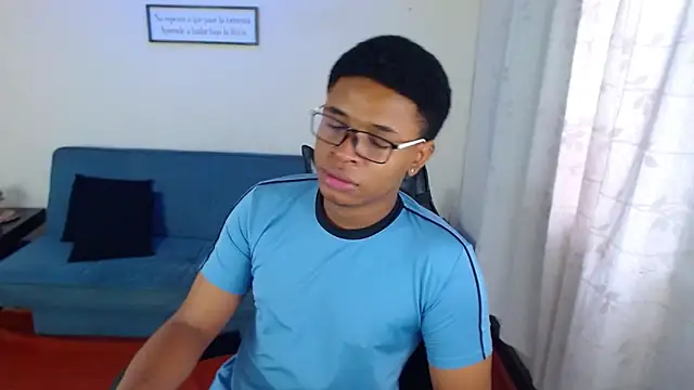 liiam3 online show from March 2026 10:00:02 PM