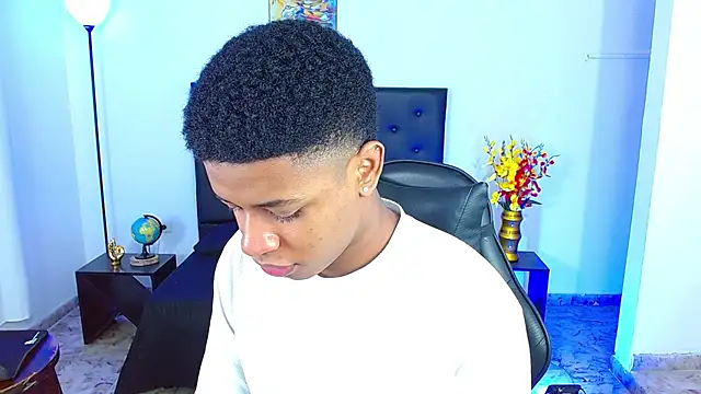 liiam3 online show from April 2026 09:17:01 PM