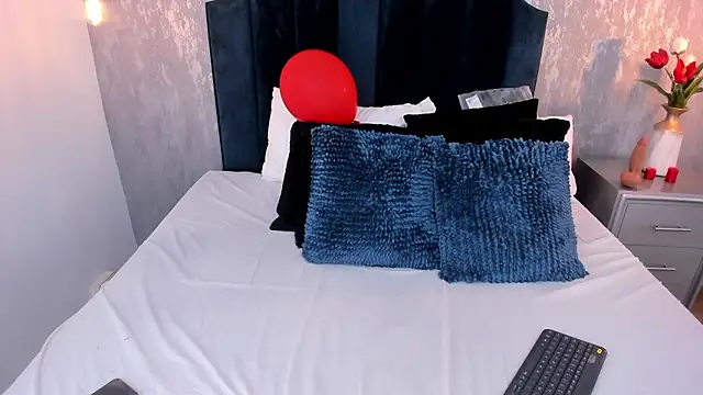 Janna  26 online show from February 2026 07:36:01 PM