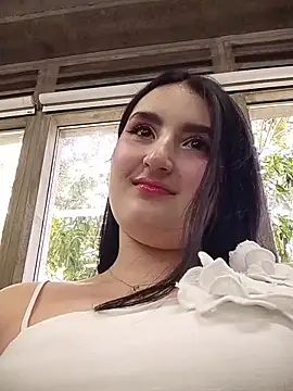 zoe moon   online show from April 2026 04:54:02 PM