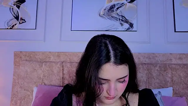 Snapshot of zoe_moon__ chatting on July 2026 01:01:01 PM zoe moon online show from July 2026 01:01:01 PM