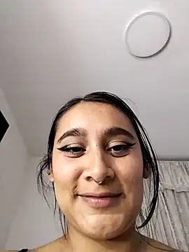 amira moon18 online show from February 2026 06:26:01 AM