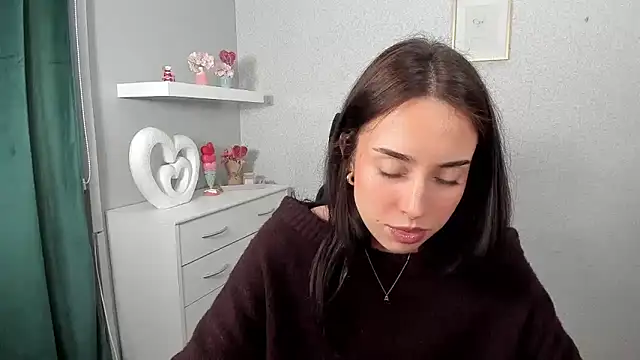 AdeleSolo online show from March 2026 06:33:01 AM