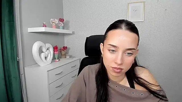 AdeleSolo online show from March 2026 06:24:02 AM