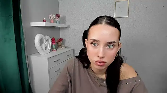 AdeleSolo online show from April 2026 05:36:01 AM