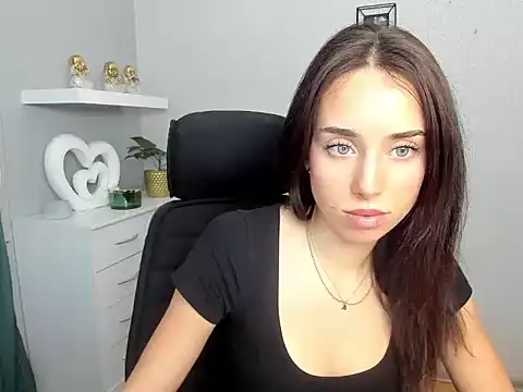 Snapshot of AdeleSolo chatting on February 2026 06:36:02 AM AdeleSolo online show from February 2026 06:36:02 AM