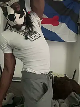 Snapshot of Kingbroxxx chatting on March 2026 01:01:02 AM Kingbroxxx online show from March 2026 01:01:02 AM