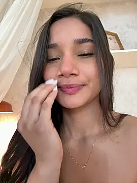 AlessiaVallmont online show from March 2026 01:13:01 PM