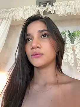 AlessiaVallmont online show from March 2026 10:05:01 PM