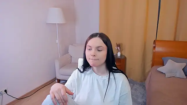 LeilaErcolani online show from February 2026 06:52:02 PM