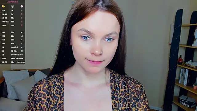 Snapshot of LeilaErcolani chatting on May 2026 08:16:01 PM LeilaErcolani online show from May 2026 08:16:01 PM