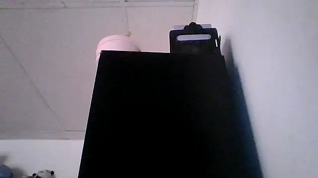 pocahontas hotty online show from April 2026 06:47:01 PM