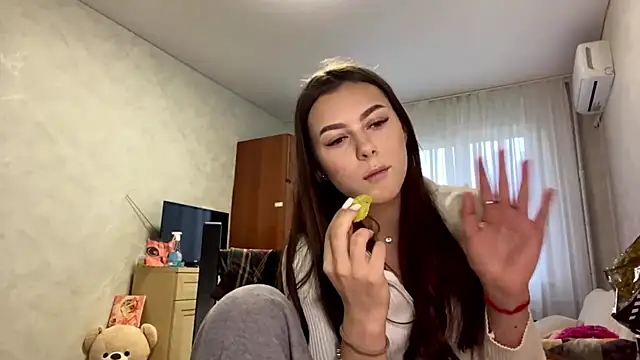 StephaniCute online show from April 2026 03:08:01 PM