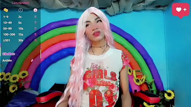 Snapshot of suzume_Mendez chatting on May 2026 11:15:01 AM suzume Mendez online show from May 2026 11:15:01 AM