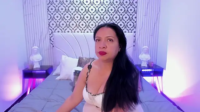 Renatta Milly online show from February 2026 03:14:01 AM