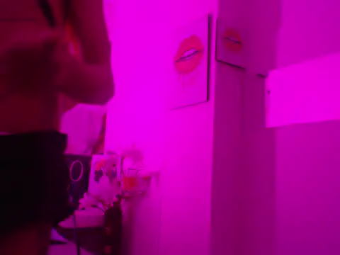 Ailanys Miller online show from March 2026 01:00:02 AM