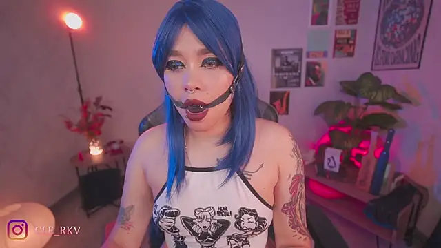 violette clerk1  online show from April 2026 09:50:01 PM