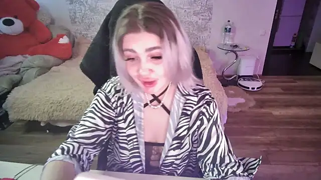 SlankyMic online show from March 2026 03:35:02 PM