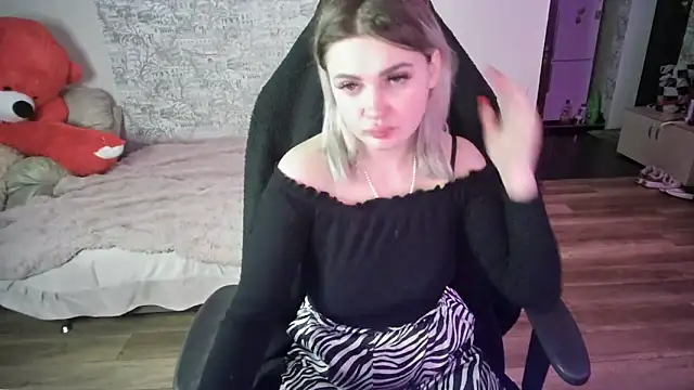 SlankyMic online show from April 2026 06:11:02 PM