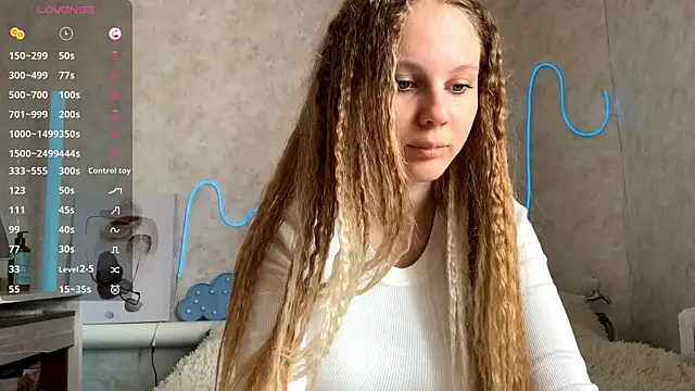Snapshot of VictoriaDeese chatting on June 2026 03:34:02 AM VictoriaDeese online show from June 2026 03:34:02 AM