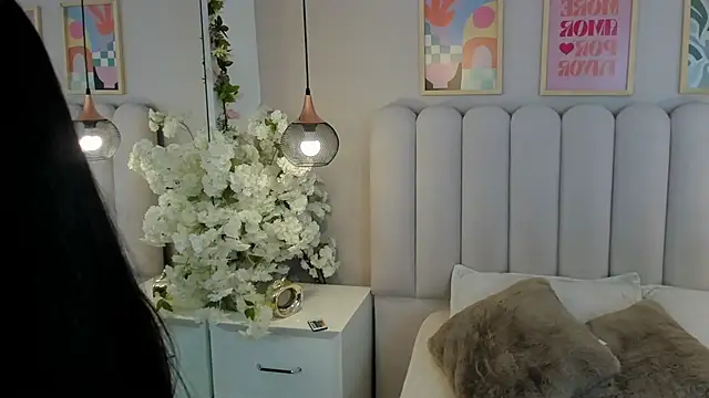 Mia Bailey  online show from June 2026 03:06:02 AM