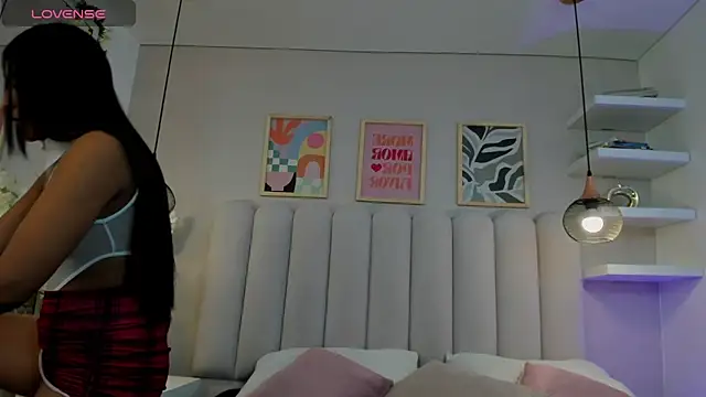 Mia Bailey  online show from April 2026 03:09:02 AM