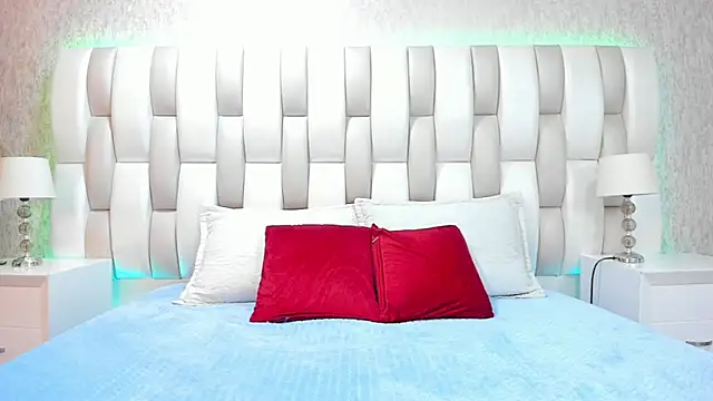 Bella  Peach online show from May 2026 03:33:02 AM