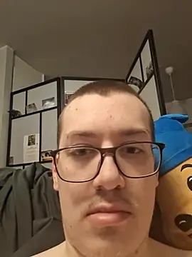 zataeidhagen online show from February 2026 04:10:01 AM