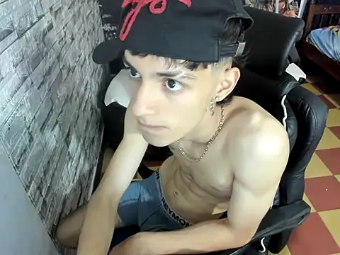 wex 077 online show from March 2026 01:33:02 AM