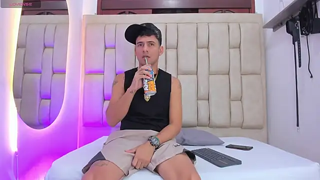 STEVEN OS online show from May 2026 02:33:02 AM