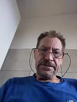 Costy601 online show from April 2026 01:17:02 PM