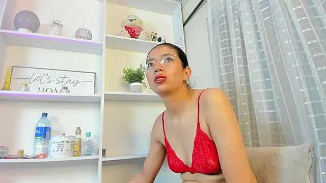 Snapshot of sofia_love01 chatting on March 2026 02:07:02 AM sofia love01 online show from March 2026 02:07:02 AM