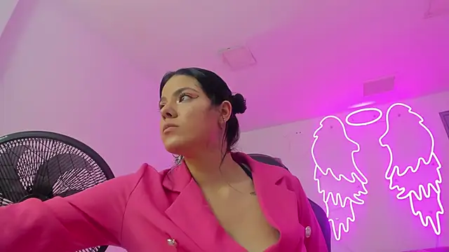 Evelin  thompsson online show from March 2026 03:02:01 AM